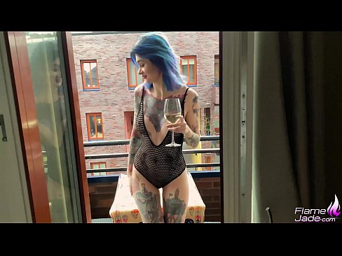 ❤️ Fille énorme suçant à pleine bouche et baisant passionnément sous le ciel ouvert ☑ Porno dur at us ☑